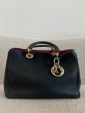 Authentic Pre-Owned Dior Medium Diorissimo Bag with removable strap black